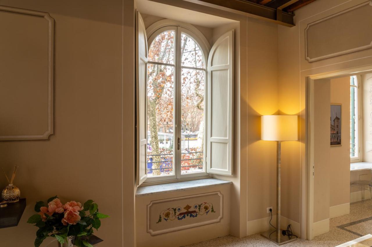Noble Floor - Luxury Apartamento *