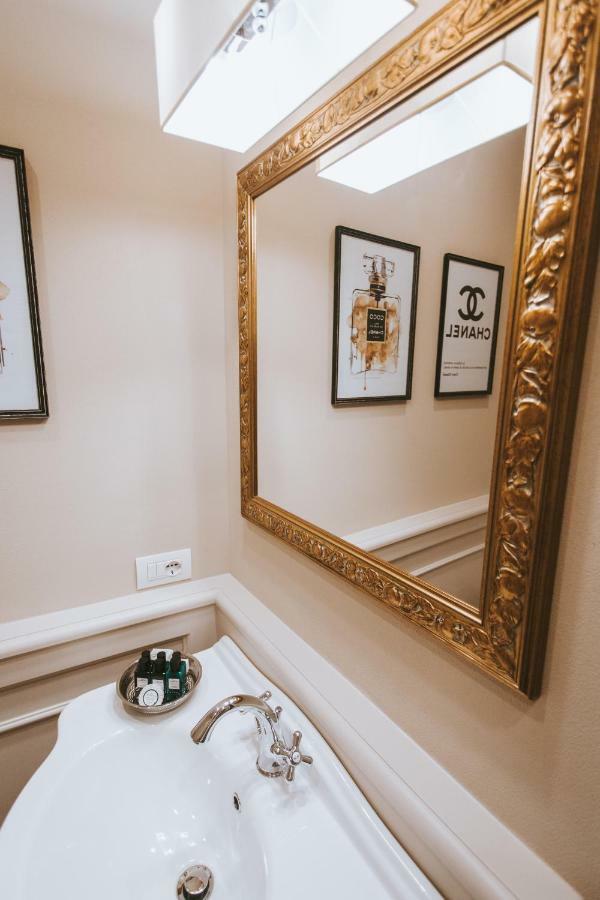Noble Floor - Luxury Apartamento *